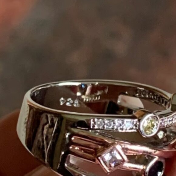 ❤️3/$12 Cubic Zirconia Faux Stone Ring Stamped .925 Size 8 - Picture 3 of 3